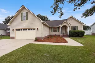5239 Heather St, Hope Mills, NC 28348 - Photo 1
