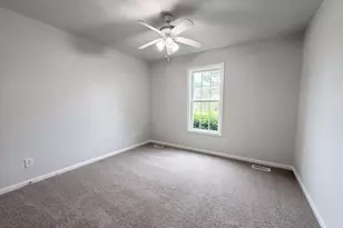 5239 Heather St, Hope Mills, NC 28348 - Photo 9