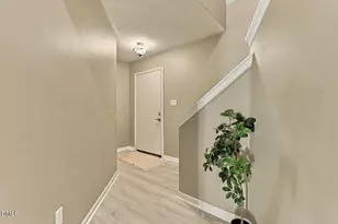 407 Gooseneck Dr, Cary, NC 27513 - Photo 5