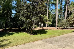 101 Country Club Dr, Henderson, NC 27536 - Photo 9