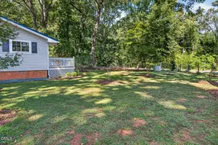 2119 Irvin Cir, Chapel Hill, NC 27514 - Photo 5