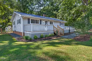 2119 Irvin Cir, Chapel Hill, NC 27514 - Photo 13