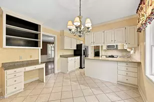 3129 Sutton Pl, Burlington, NC 27215 - Photo 17