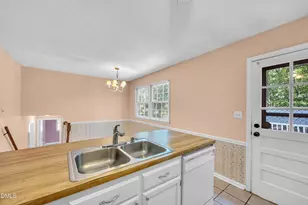 7808 Fairmont Ct, Raleigh, NC 27615 - Photo 17