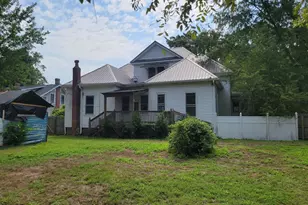 104 S New St, Whitakers, NC 27891 - Photo 19