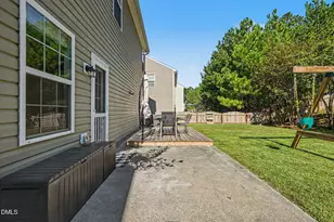 818 Woodside Park Ln, Durham, NC 27704 - Photo 23