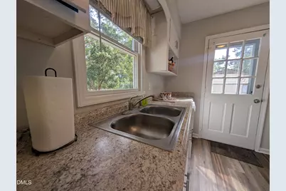 904 N Lee Street, Zebulon, NC 27597 - Photo 13