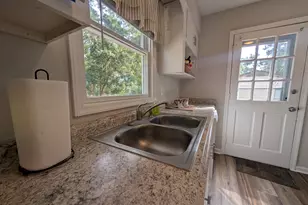 904 N Lee St, Zebulon, NC 27597 - Photo 13