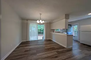 904 N Lee St, Zebulon, NC 27597 - Photo 9