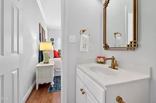 1347 Cameron View Ct, Raleigh, NC 27607 - Photo 25