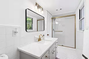 4900 Larchmont Dr, Raleigh, NC 27612 - Photo 21