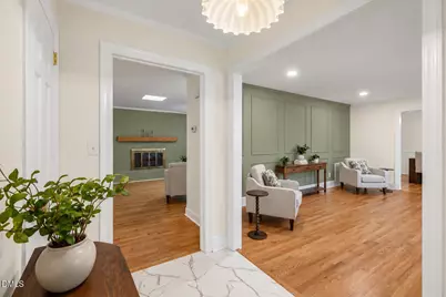 4900 Larchmont Drive, Raleigh, NC 27612 - Photo 9