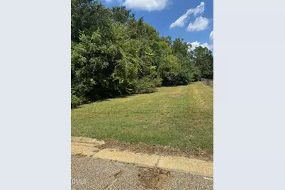 1011 E Broad Street, Dunn, NC 28334 - Photo 1