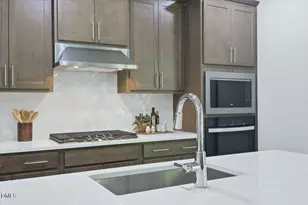 5910 Fallowfield Ln, Raleigh, NC 27616 - Photo 5