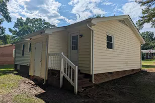 118 E McIver St, Zebulon, NC 27597 - Photo 17