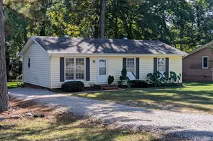 118 E McIver St, Zebulon, NC 27597 - Photo 3