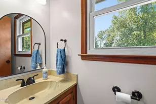 8509 Ashwood Dr, Raleigh, NC 27603 - Photo 11