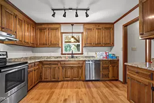 8509 Ashwood Dr, Raleigh, NC 27603 - Photo 7