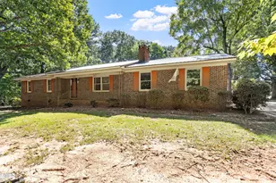 8304 Hillcrest Farm Rd, Sanford, NC 27330 - Photo 9