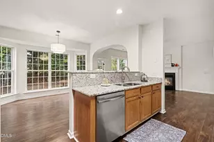 4921 Delta Lake Dr, Raleigh, NC 27612 - Photo 11