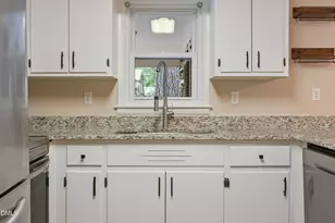 2010 N Shoreline Dr, Sanford, NC 27330 - Photo 11
