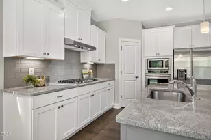1049 Steinbeck Dr, Durham, NC 27703 - Photo 3