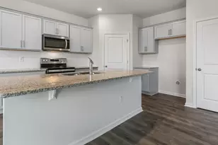 322 Chapel St, Fuquay Varina, NC 27526 - Photo 5