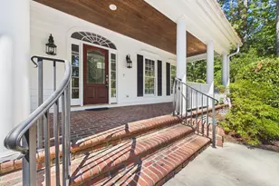 5404 Turtlehead Ct, Holly Springs, NC 27540 - Photo 3