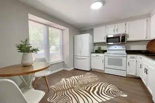 7328 Summerland Dr, Raleigh, NC 27612 - Photo 9