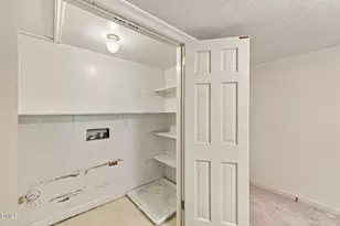 6102 Castlebrook Dr, Raleigh, NC 27604 - Photo 33