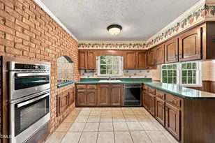 6102 Castlebrook Dr, Raleigh, NC 27604 - Photo 13