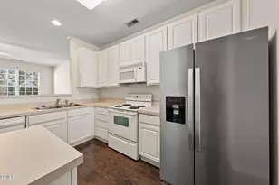 8206 City Loft Ct, Raleigh, NC 27613 - Photo 7