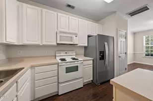 8206 City Loft Ct, Raleigh, NC 27613 - Photo 9