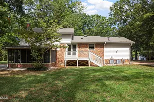 8208 Hillside Dr, Raleigh, NC 27612 - Photo 35