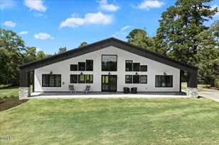 306 Hibernia Rd, Henderson, NC 27537 - Photo 7