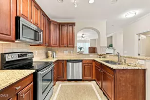5011 Lady of the Lake Dr, Raleigh, NC 27612 - Photo 9
