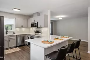 208 N State St, Raleigh, NC 27601 - Photo 15