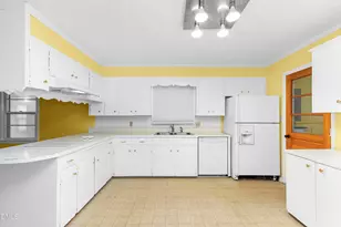 700 E Harnett St, Dunn, NC 28334 - Photo 5