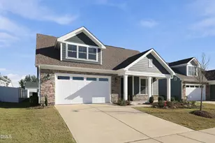 1720 Pinecliff Ct, Fuquay-Varina, NC 27526 - Photo 3