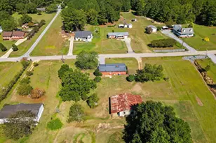 246 Railroad Rd, Benson, NC 27504 - Photo 39