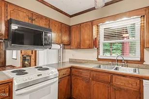 1001 Parkwood Dr, Siler City, NC 27344 - Photo 13