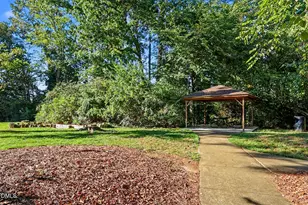102 Forest Hills Ct, Cary, NC 27511 - Photo 35