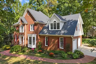 200 Killingsworth Dr, Cary, NC 27518 - Photo 3