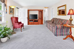 2126 Woodview Dr, Raleigh, NC 27604 - Photo 45