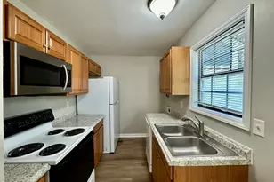3622 Colchester St, Durham, NC 27707 - Photo 5