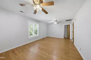 209 Carmichael Ct, Cary, NC 27511 - Photo 9