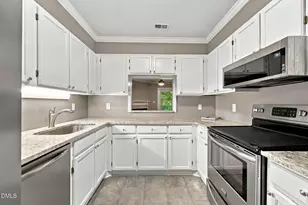 4110 Sedgewood Dr, Raleigh, NC 27612 - Photo 5