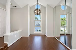 1021 Brighthurst Dr, Raleigh, NC 27605 - Photo 9