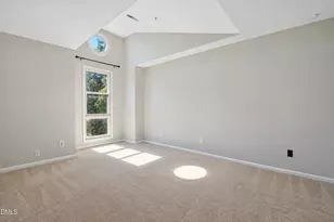1021 Brighthurst Dr, Raleigh, NC 27605 - Photo 15