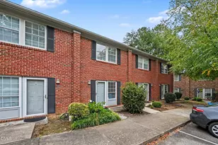 111 Coleridge Ct, Carrboro, NC 27510 - Photo 3